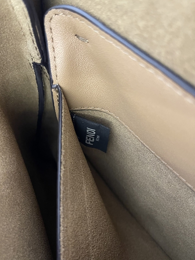 フェンディバッグ素材ディテール